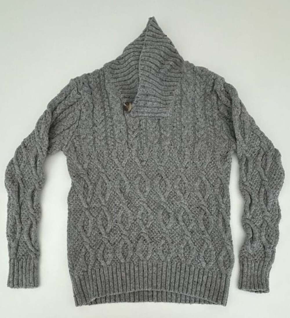Kids YM 8/10Cat & Jack Gray Shawl Collar Cable Knit Pullover Sweater